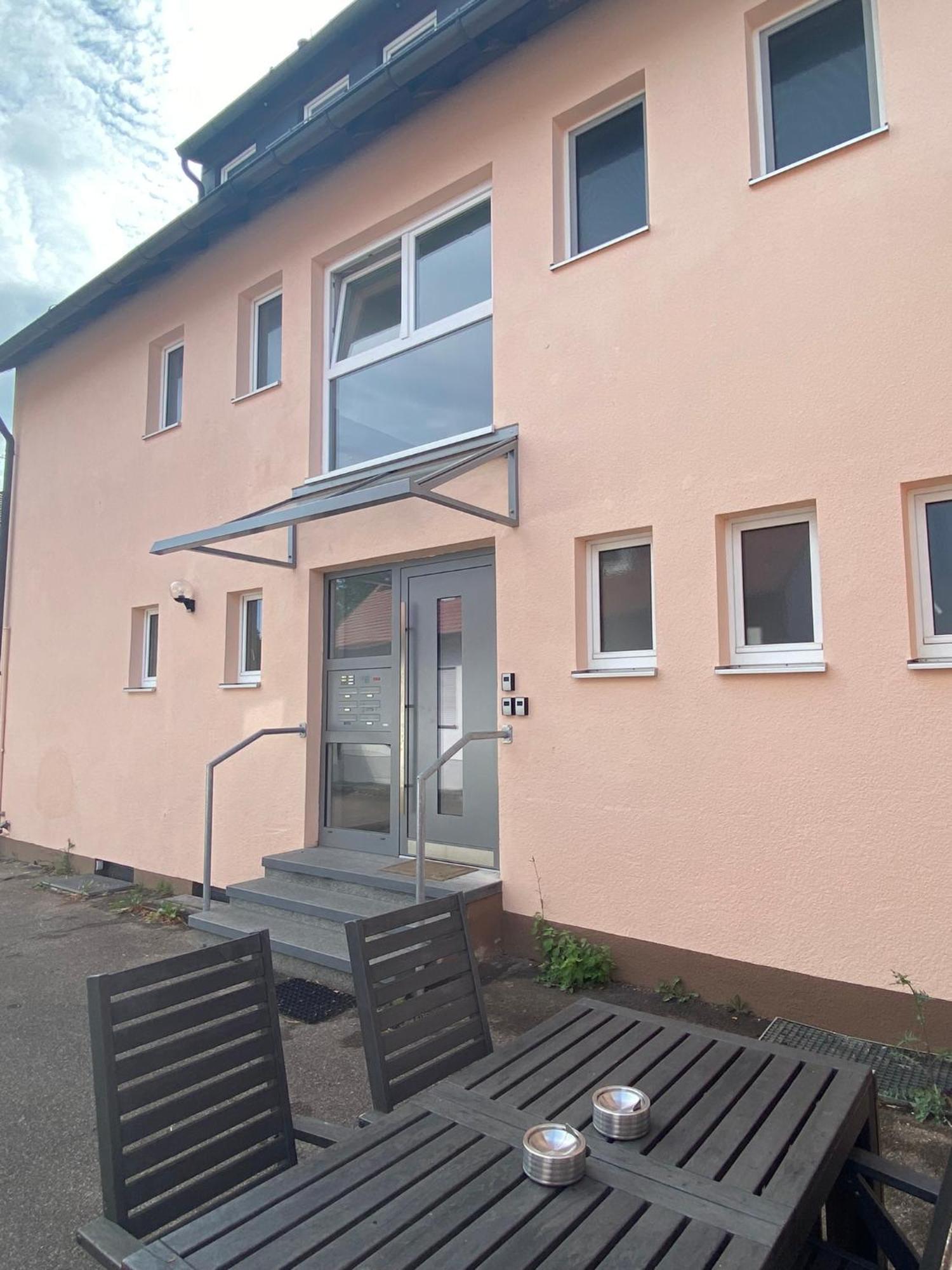 Ferienwohnung Feucht Eg Naturnah Parkplatz Wlan Exterior photo